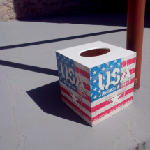 Krabice na kapesníky čtvercová - USA