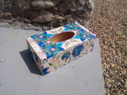 Krabice na kapesníky - Modré květy