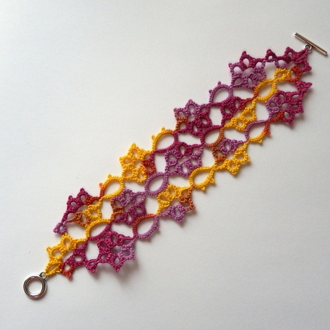 frivolitkový náramek F