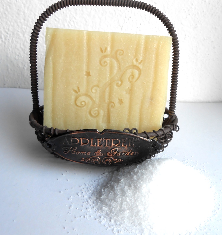 SOAP WITH EPSOM SALT- očistné mýdlo