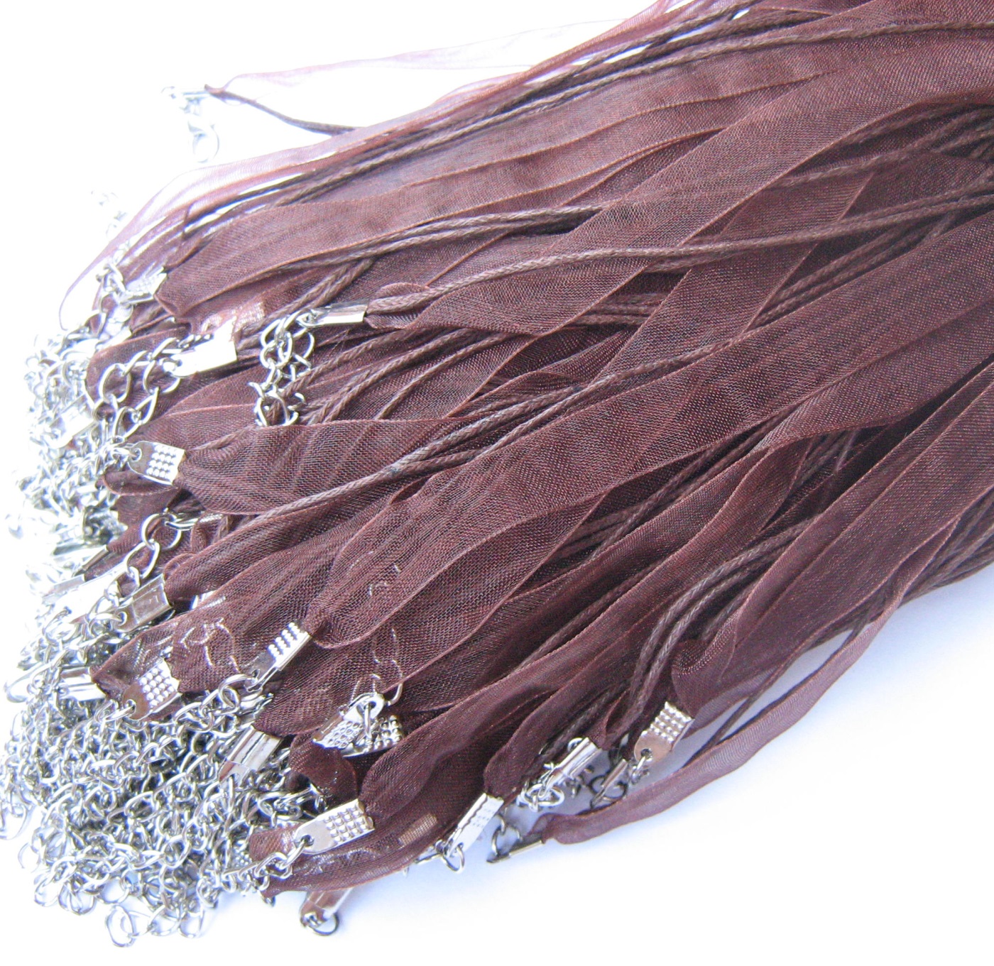 Voskové šnůrky a organza 1 ks