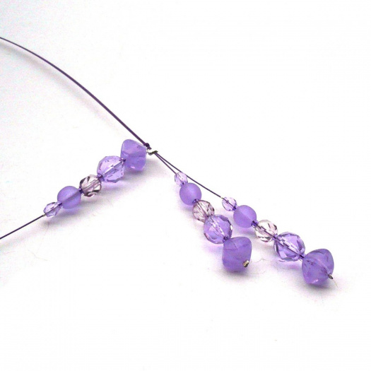 Světle fialový jednoduchý náhrdelník 