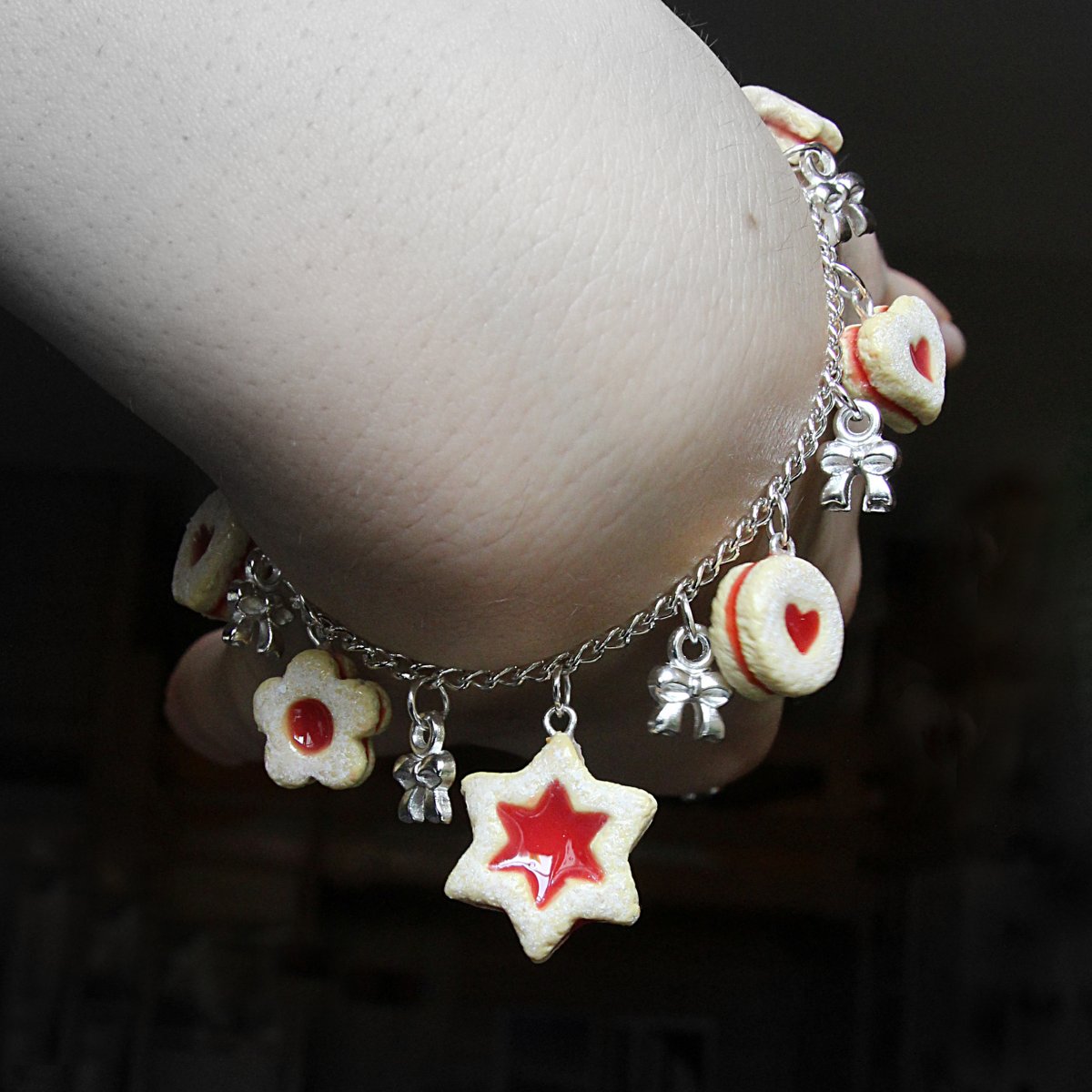 Náramek s lineckým