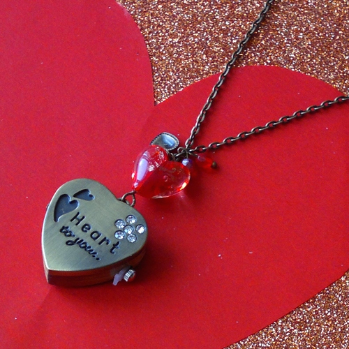 Hodinky srdce na krk