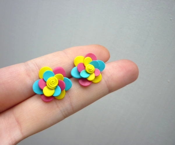 Barevné květinky - fimo náušnice jako pecky