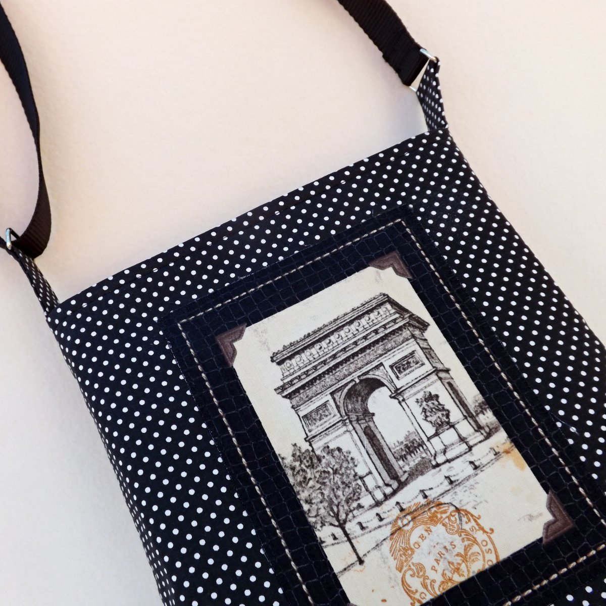 Okno v Paříži II. - crossbody