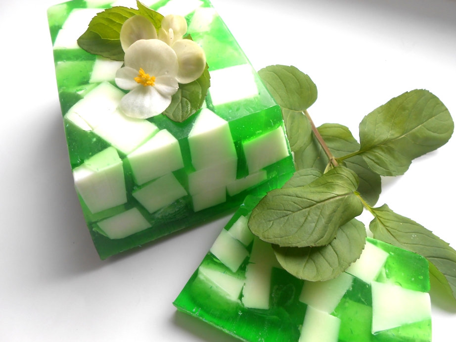 mýdlo ... konopí s lufou....vše pro tvou pokožku....