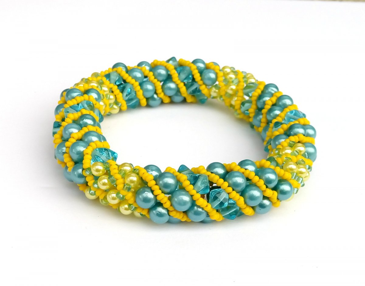 Modro-žlutá spirála