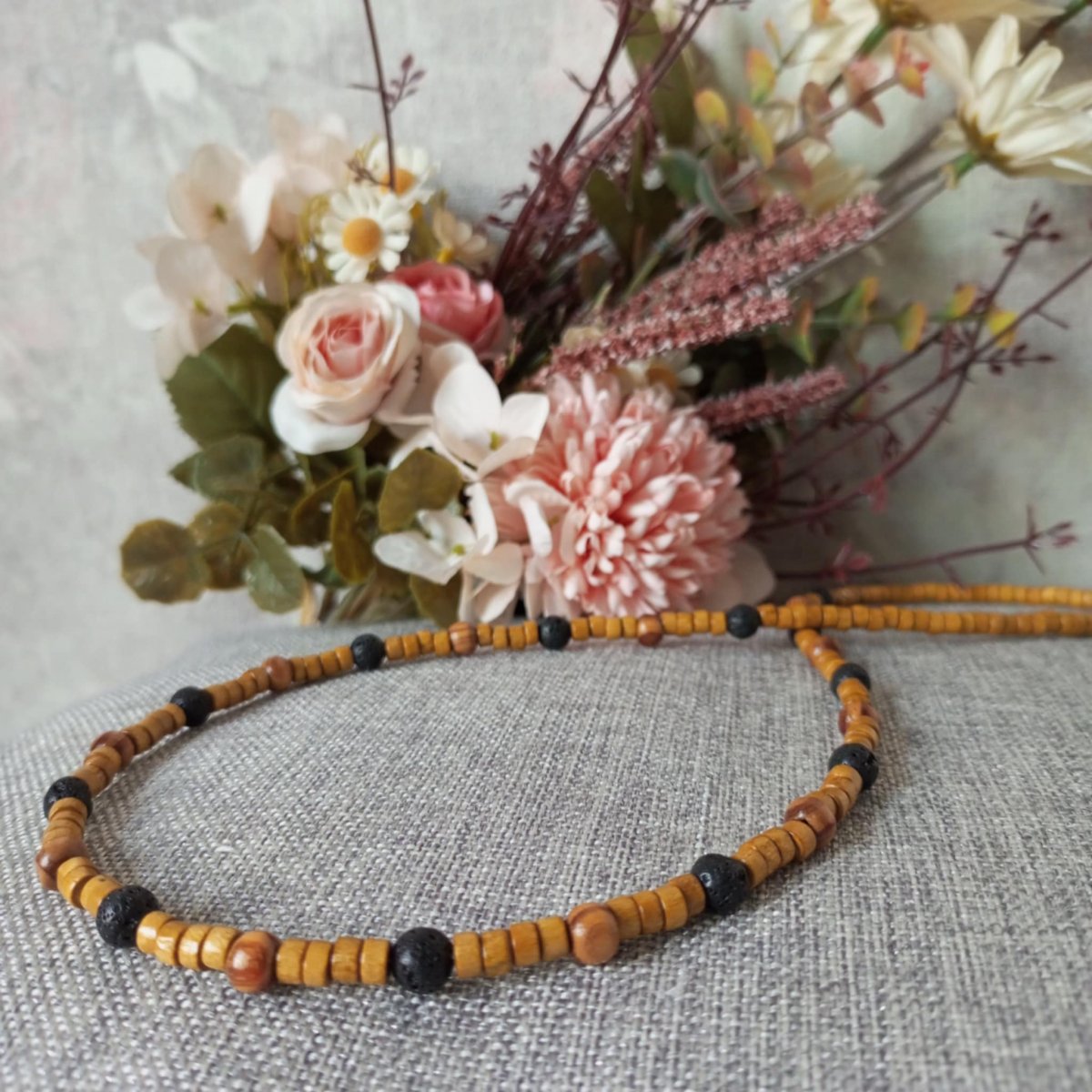 Náhrdelník dřevo a láva