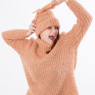  Rezavý svetr s  čepicí   890001