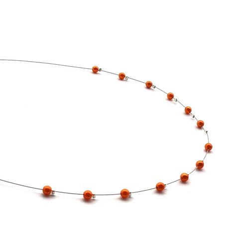 Oranžový jemný náhrdelník rozestupy