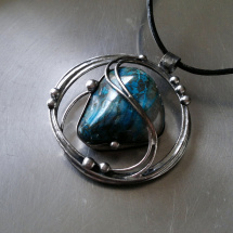 Náhrdelník Sága (quantum quattro)