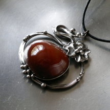 Náhrdelník Molly   (achát)