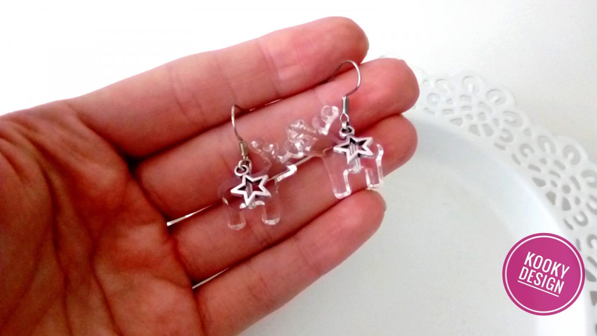 Visací náušnice - sobíci s hvězdičkou
