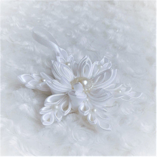 V závěji - vločka,kytička