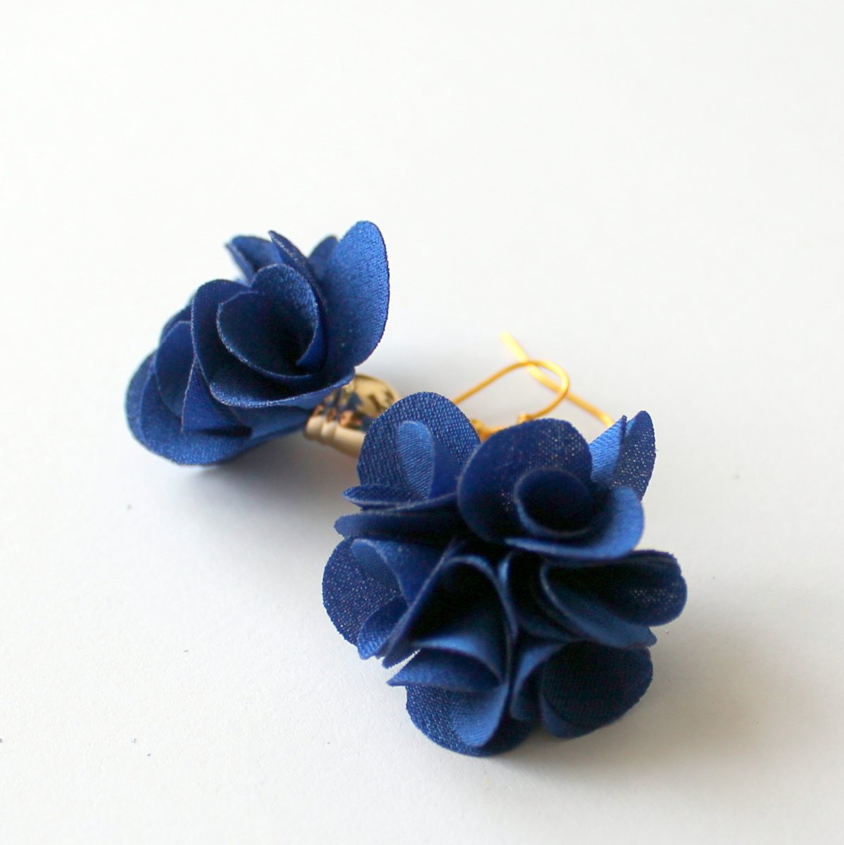 Květinkové náušnice