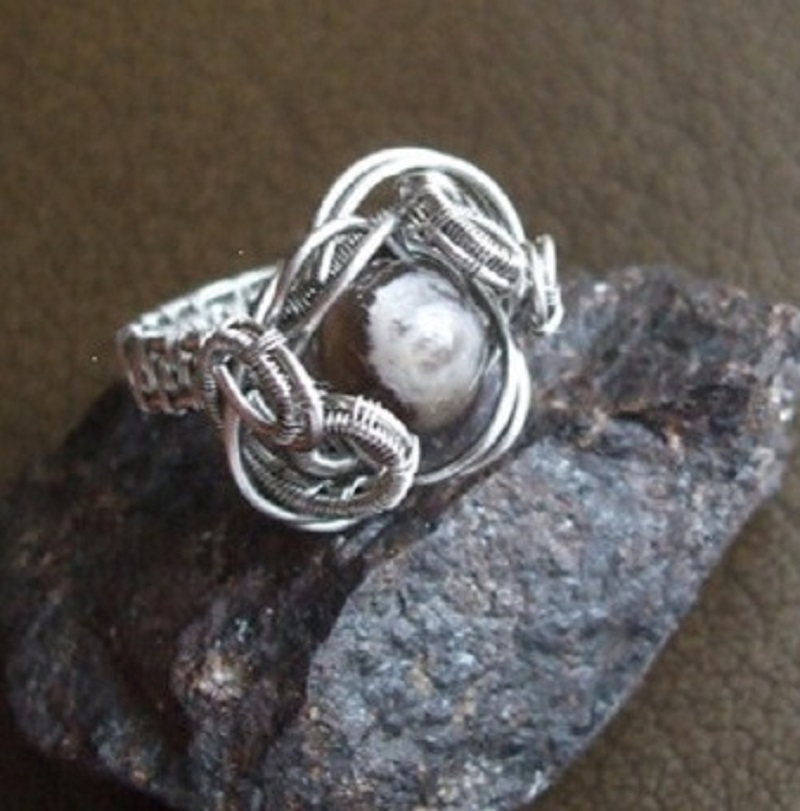 Černý sluneční kámen