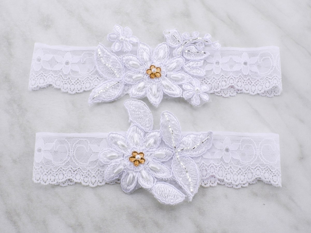 Vyšívaný podvazek bílo zlatý pro nevěstu AA5