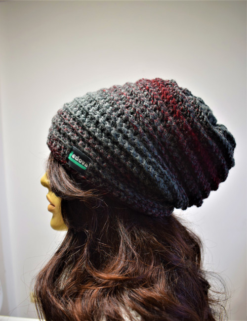 Čepice / hučka / vlna 1702