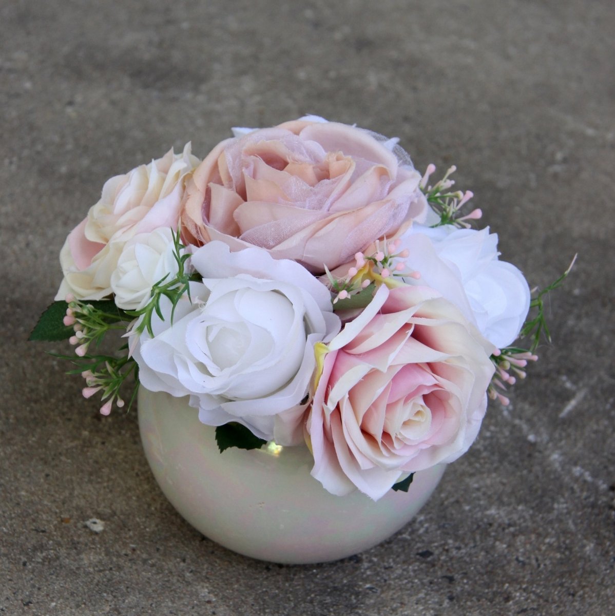 Kytička pudrová na stůl do sady k srdíčku