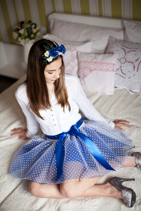 *Tylová s puntíčky a stuhou*