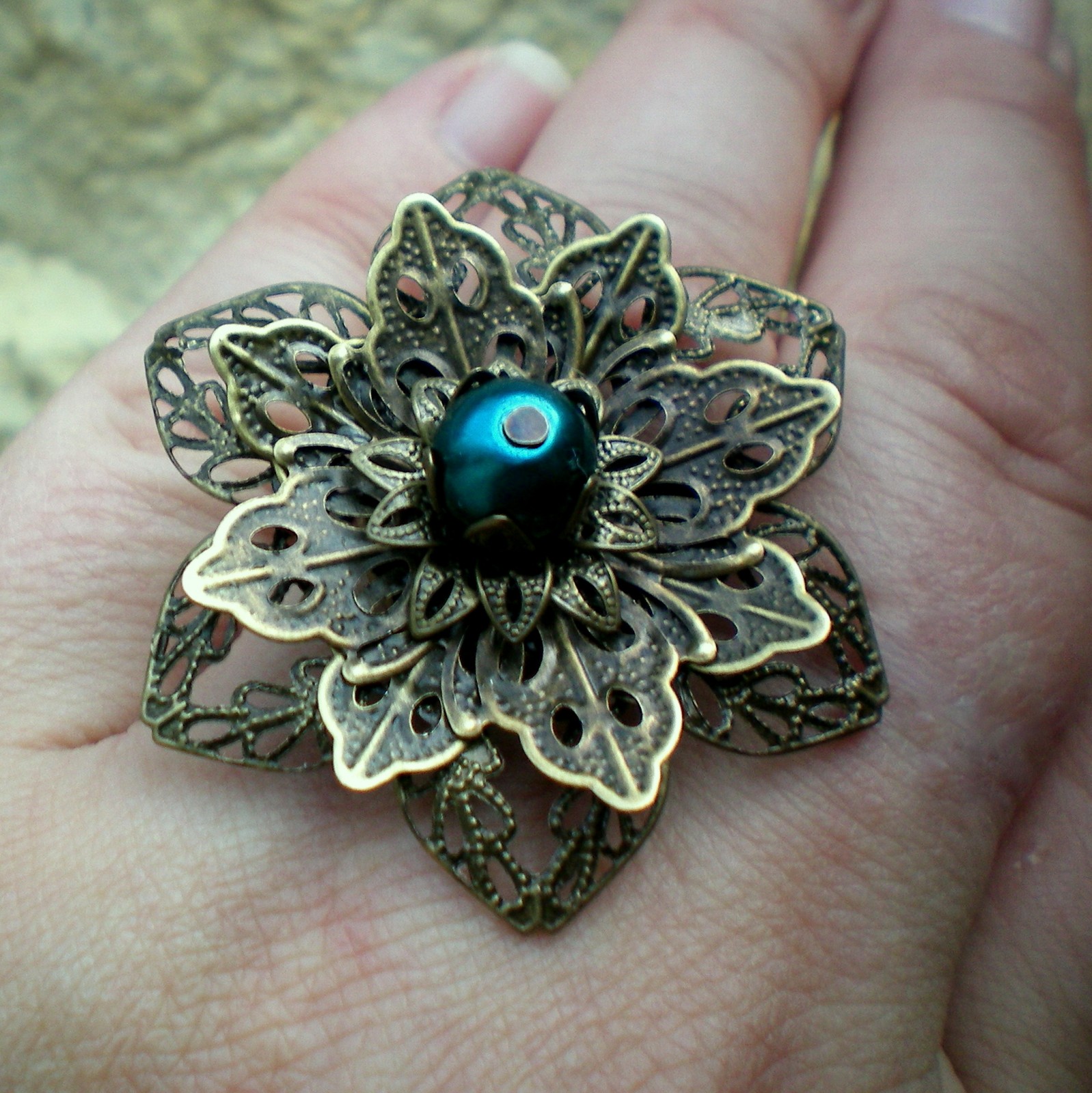 Když rozkvete kov - prsten