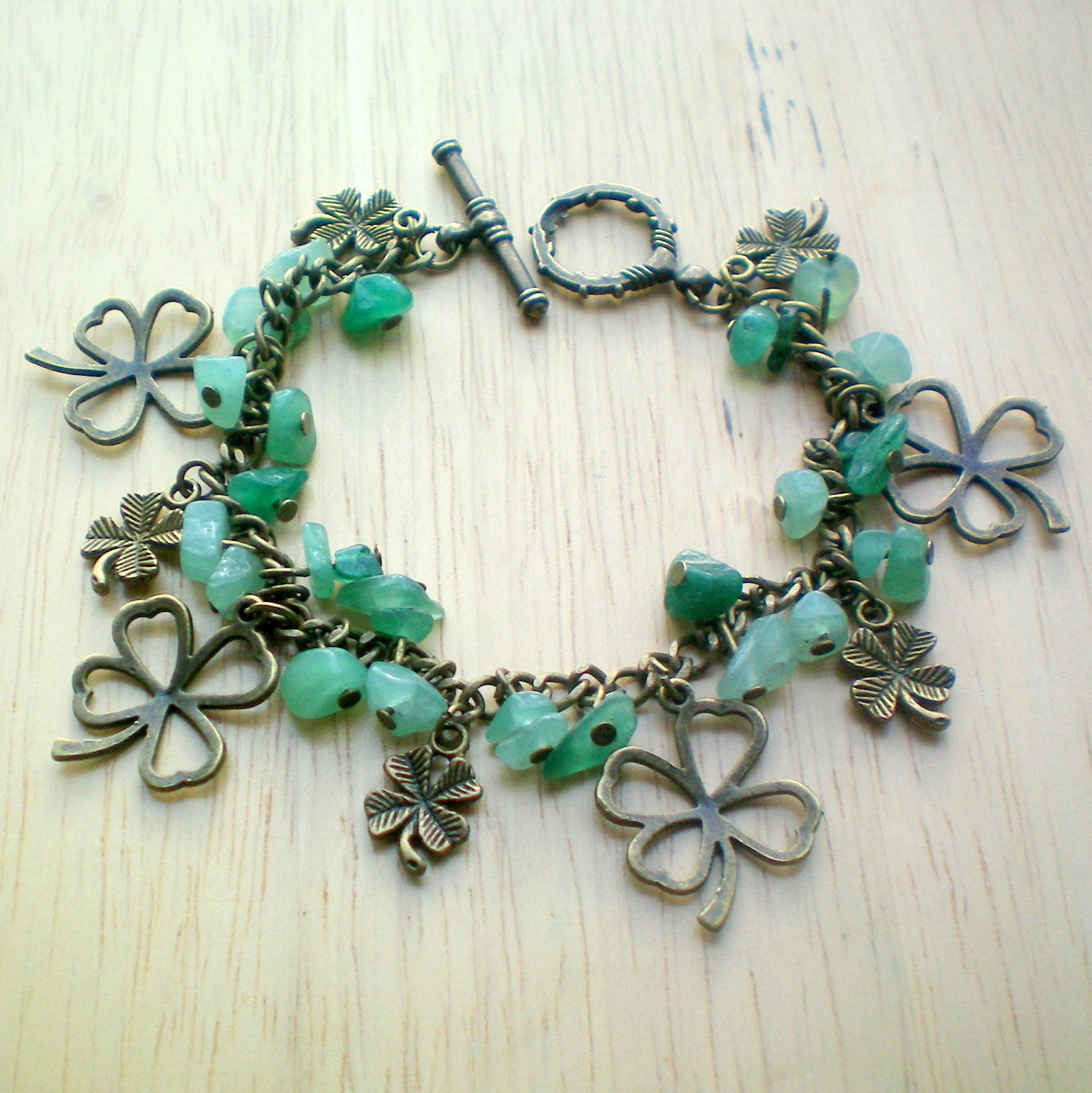 Náramek pro štěstí