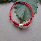 Náramek červený s říční perlou