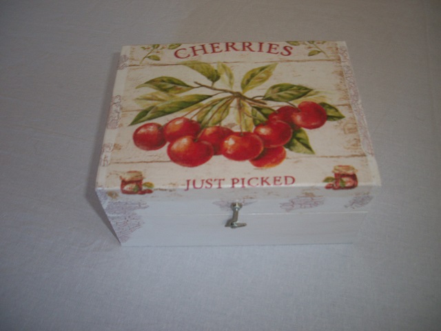 Krabička ČAJOVKA malá - intro - TŘEŠNĚ - 