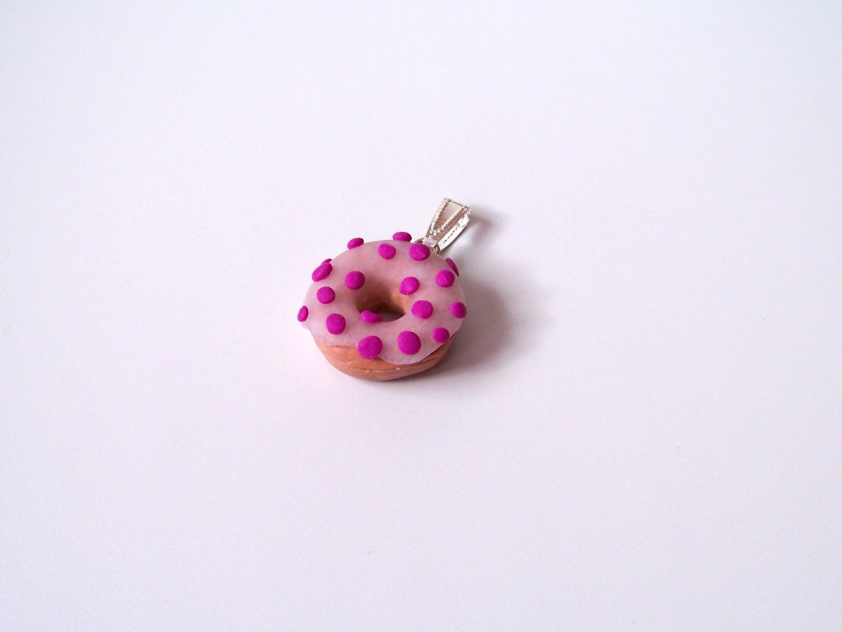 Donut s citrónovou polevou - přívěšek na krk