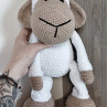 Bílá háčkovaná ovečka 