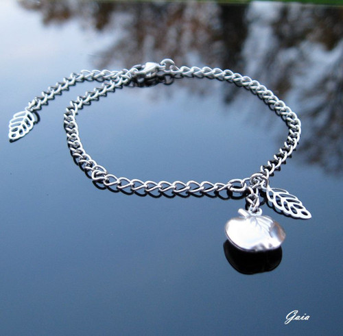 jablíčkový náramek...chirurgická ocel