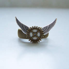Steampunk prsten s křídly