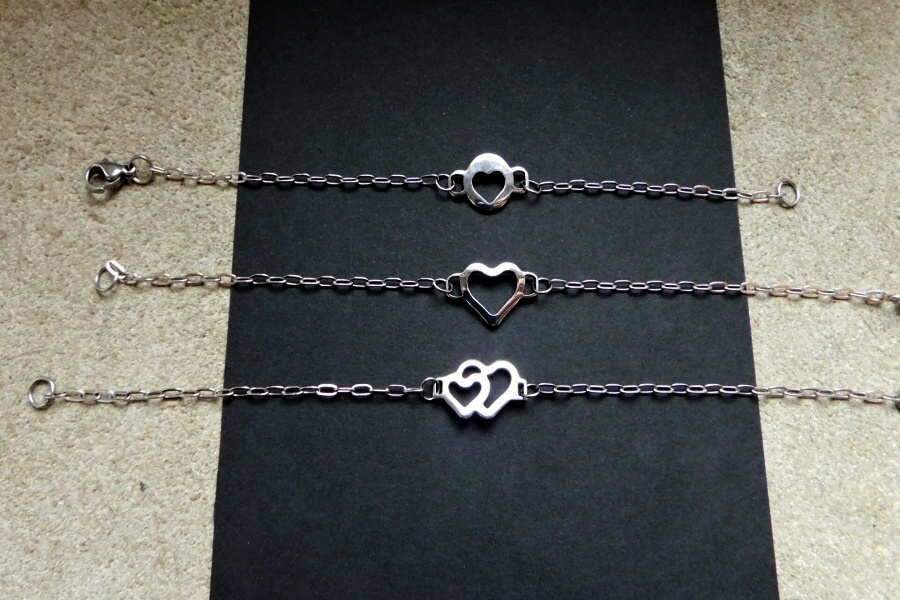 Náramek - Nerezová srdíčka