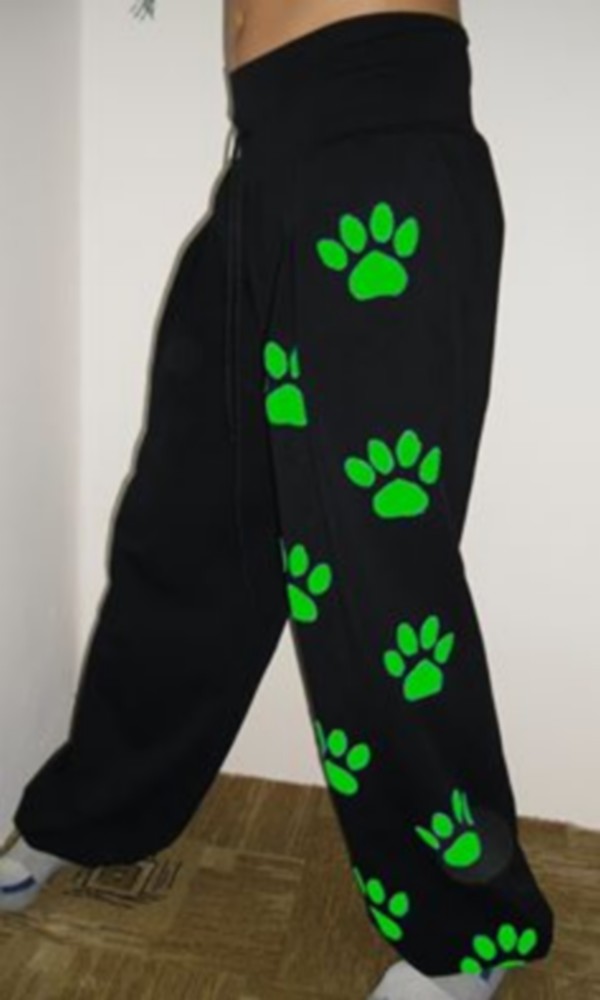 Dancing tepláky černé se zelenými s tlapkami