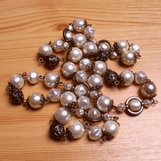 Perličky v bronzovém - náhrdelník