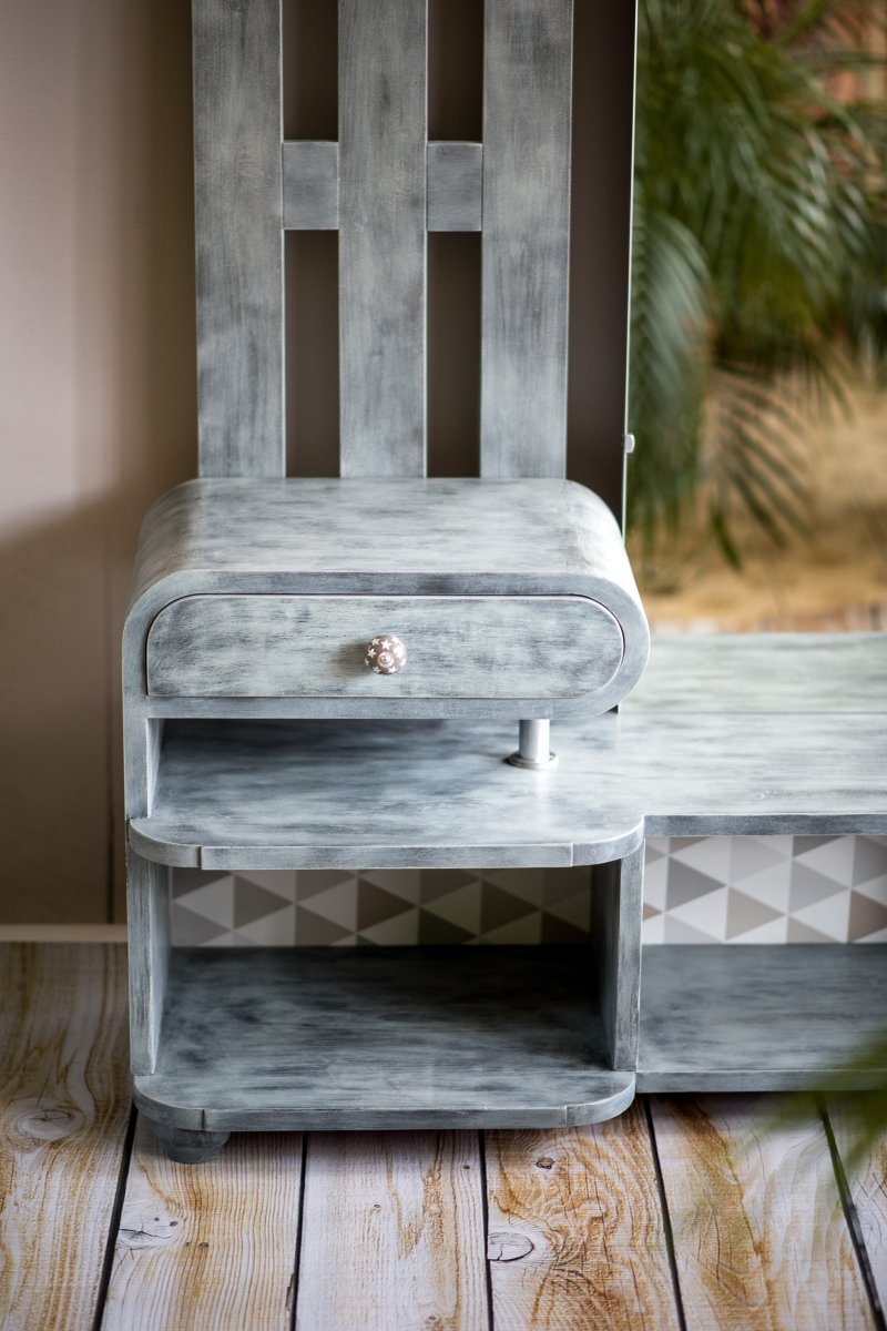 Předsíň s velkým zrcadlem