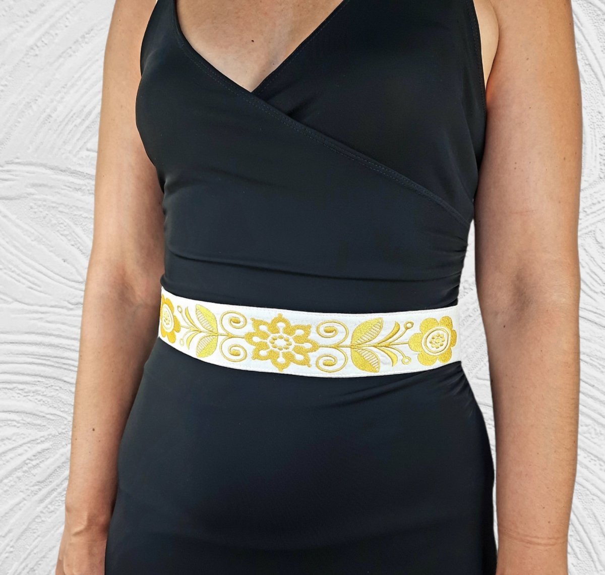 Vyšívaný Dámský Opasek Žlutý