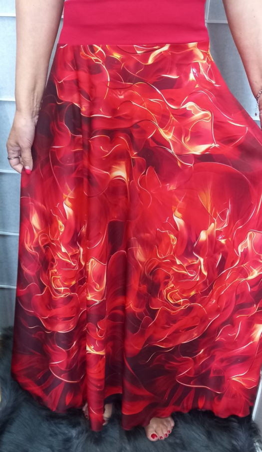 Dlouhá půlkolová sukně - oheň (umělé hedvábí)
