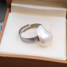 Jihomořská barokní maxi perla na chirurgické oceli