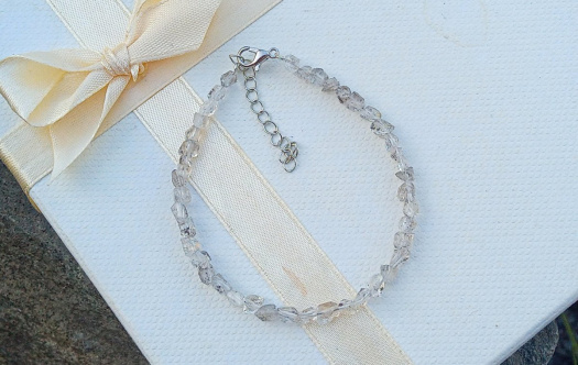 Exkluzivní náramek z Herkimerských diamantů