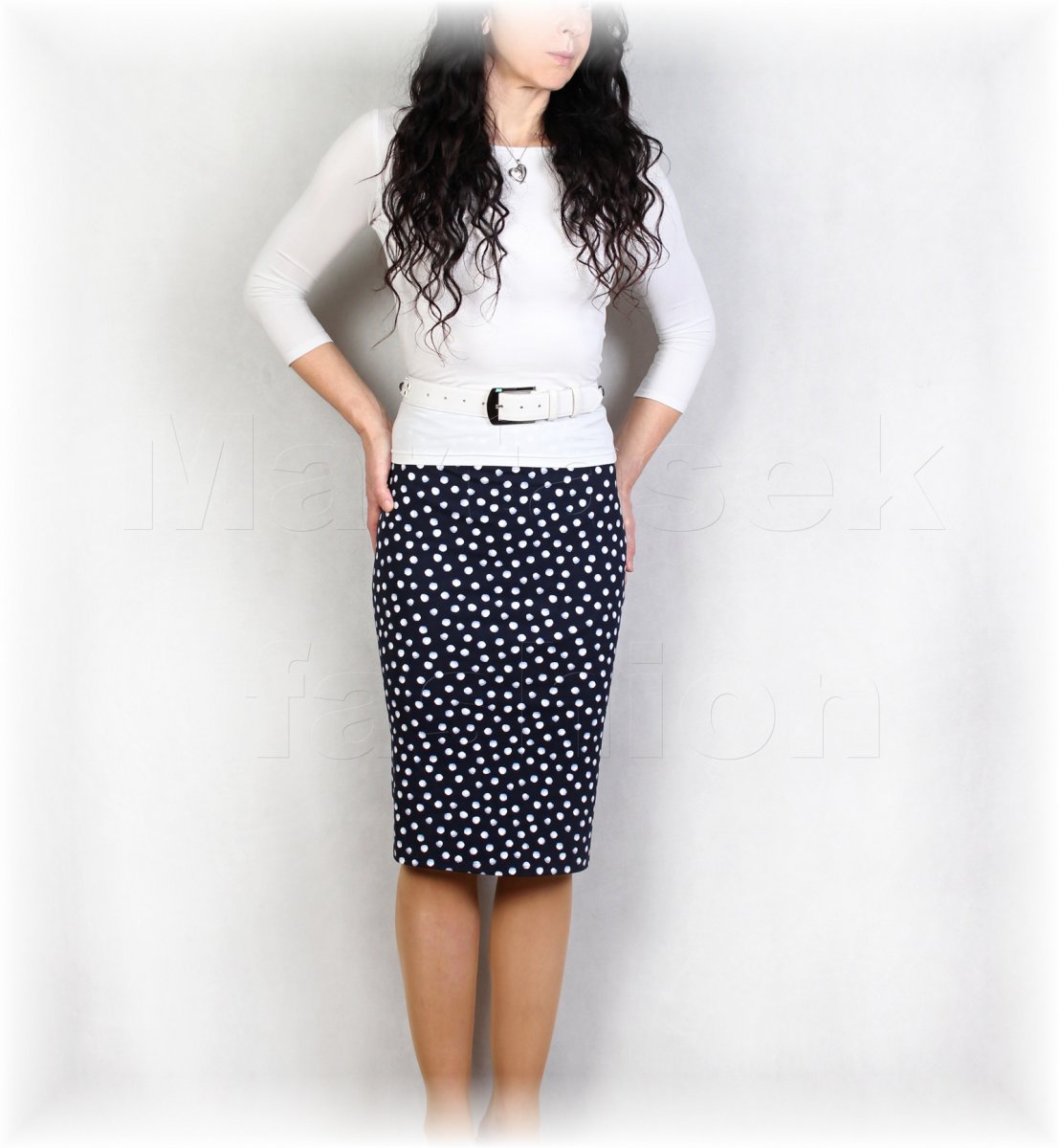 Sukně puntíky vz.939