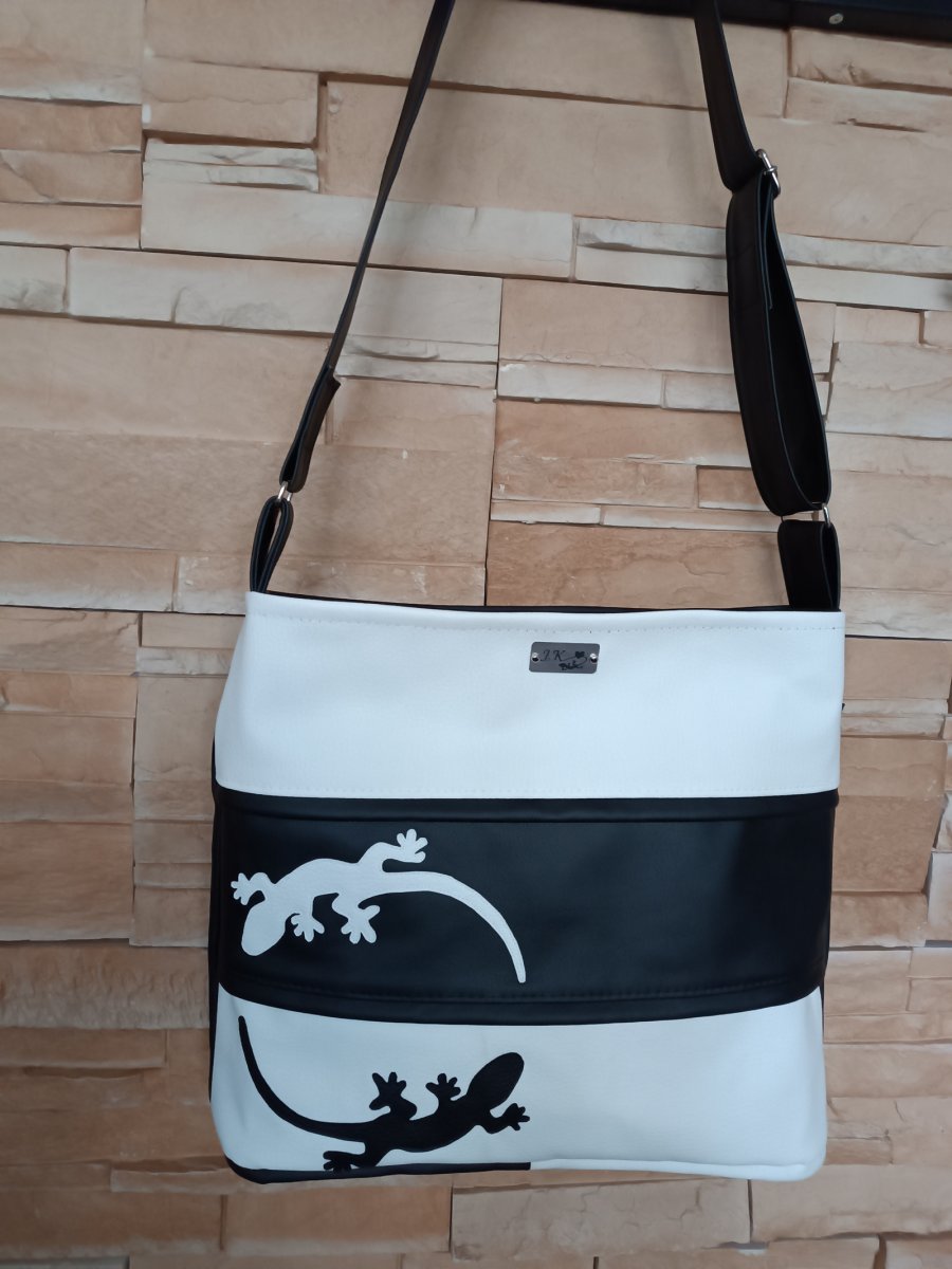 Bag Black and White