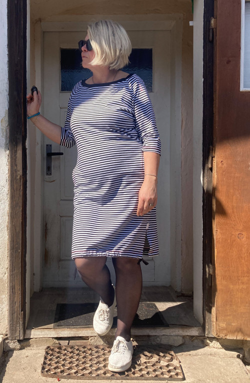 Šaty pruhované námořnické