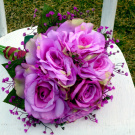 Kytice růží ve fuchsiových odstínech_svatební