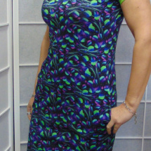 Šaty s kapsami barevná peříčka, velikost S a L %SLEVA% 
