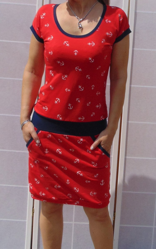 Šaty - kotvičky na červené (bavlna)