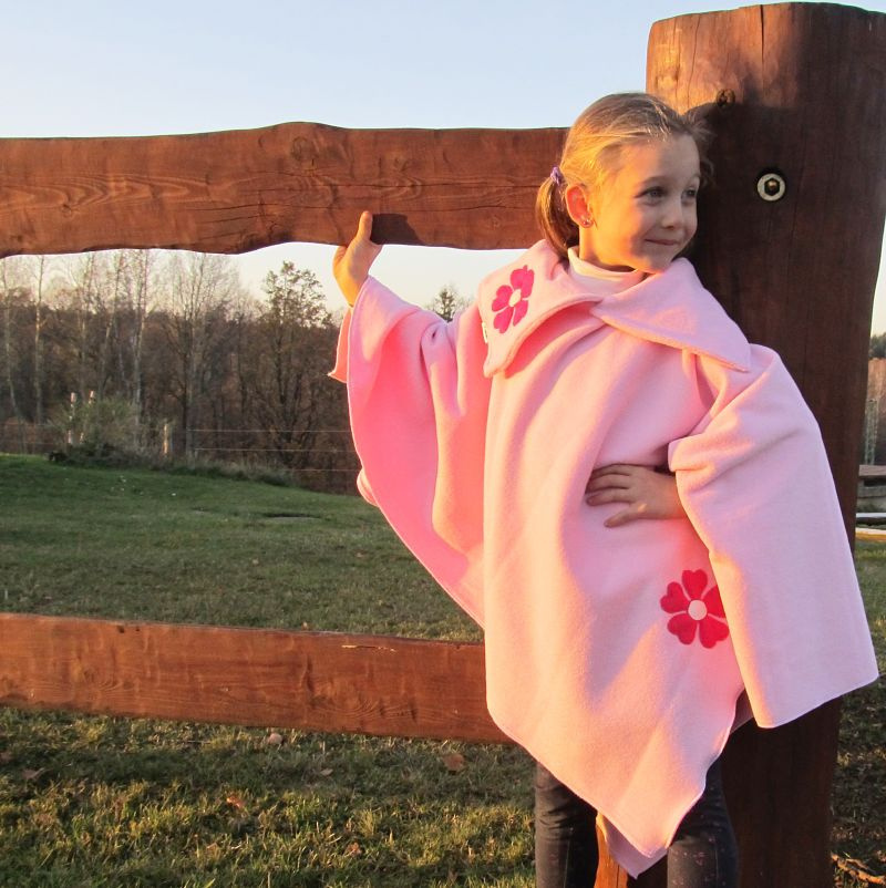 DĚTSKÉ PONČO s kytičkami - NA MÍRU