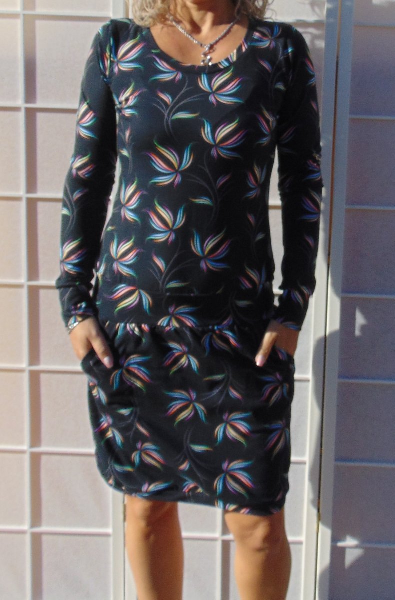 Šaty duhový květ, velikost M %SLEVA%