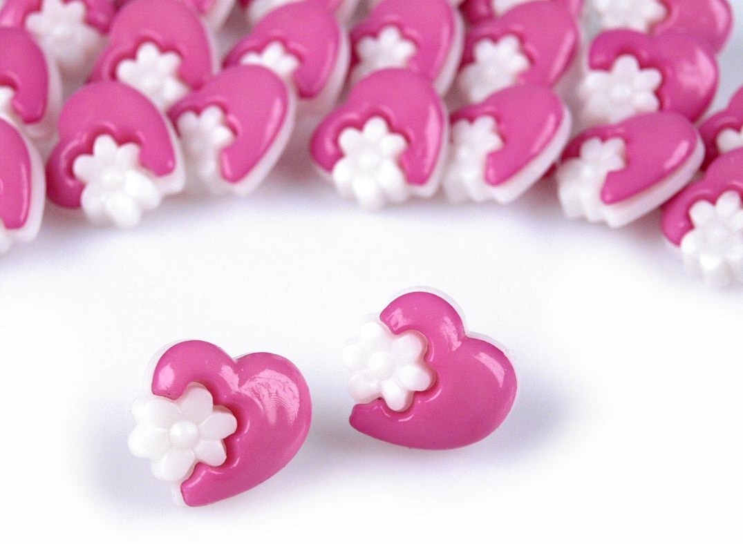 Plastové knoflíky - 5 kusů.